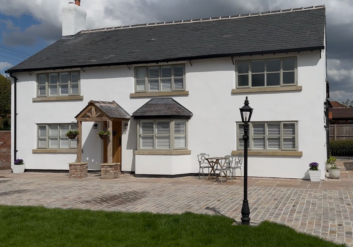 Flat render finish for residential property in Salford
